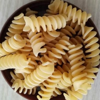 Máquina para hacer pasta de macarrones en espiral multifunción para la industria de procesamiento de alimentos