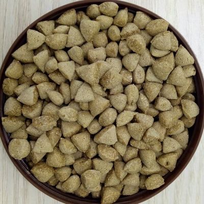 Equipo de extrusión de pellets de alimentos para perros de pequeño tamaño con tecnología Delta Inverter